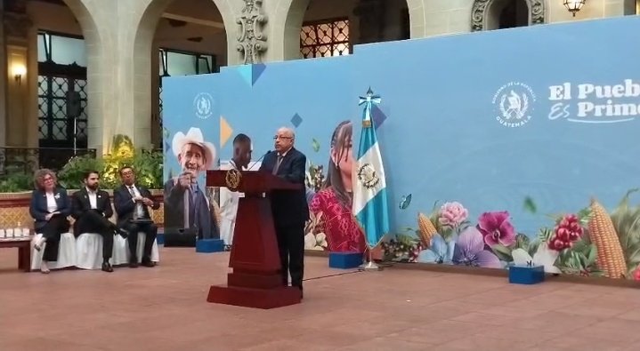 El canciller Carlos Ramiro Martínez anunció que sostendrá una conversación telefónica con el secretario Albert Ramdin, quien expresó su preocupación por la situación que atraviesa Guatemala, y afirmó que esta será una semana de apertura al diálogo con la comunidad internacional.