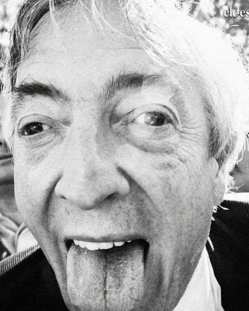 “Tenemos que dejar de sentir vergüenza de las cosas que defendemos, nos quieren hacer sentir a veces que son posturas que deben ser “revisadas” en nombre de la supuesta racionalidad Qué es la racionalidad, amigos y amigas, compañeras y compañeros?