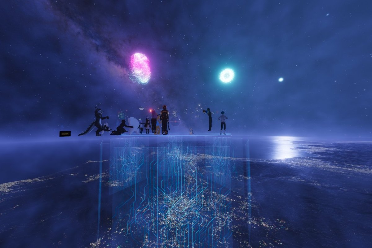 TONEVOKライブ行けました！　素敵だった
ライブの音はこんなすご（そうな）機材から・・・（まったくわからんです）
写真撮ろうとしてたらToneさん来てくれるｗ　かわいい🧡ありがとうございました　でも写真は壊滅的にヘタなのです・・・
あとマヨネーズも飛んでました(*´艸`*)
#TONEVOK #VRChat