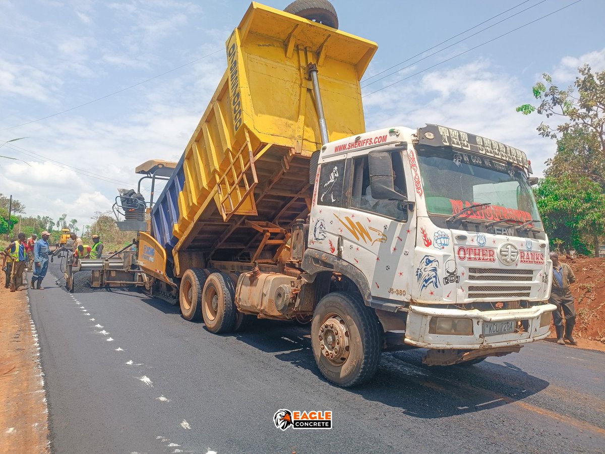 Eagle_Concrete's tweet photo. Premium, durable asphalt concrete for commercial paving.

Project: Rubate–Ikuu Road, Tharaka Nithi County. 

Powered by our XCMG RP803 Paver: Achieving up to 90% surface leveling with superior precision and durability.

📞 0717 99 99 44 | sales@eagleone.co.ke https://t.co/YagdwdC6BV