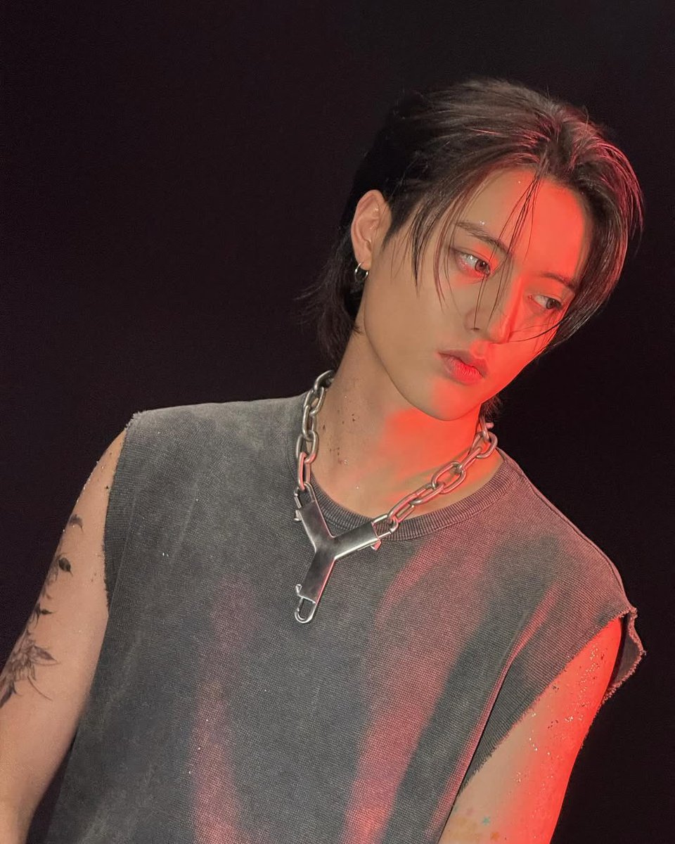 🩶️️ tweet media