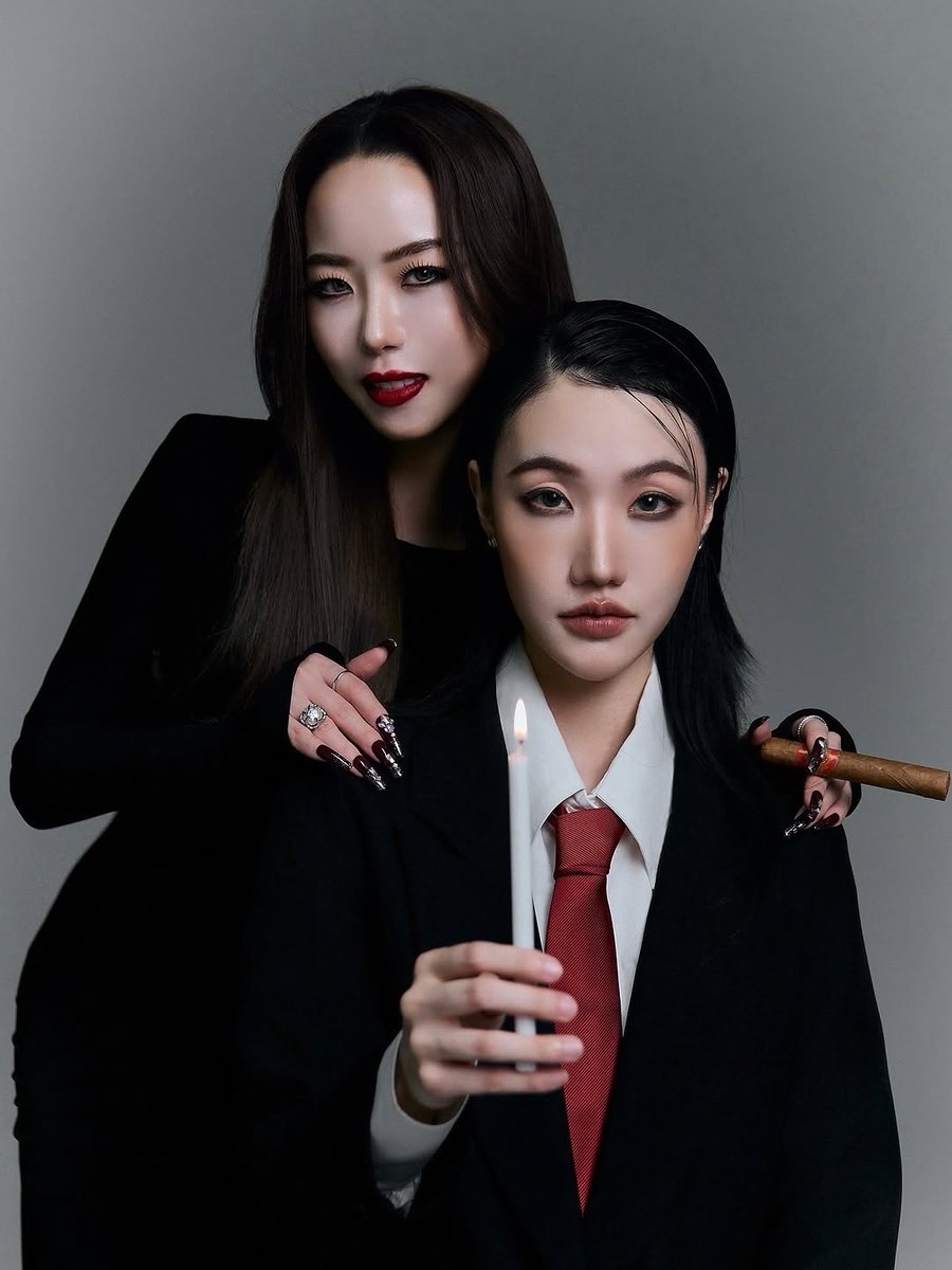 TrendForATOM's tweet image. [Instagram] atomapcy_ :

Hello halloween~ (2)

#atomapcy 
#mmersedes
#AtomMer