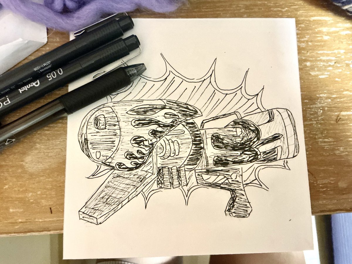 rirIN2498's tweet photo. I suck at drawing weapons so heres a very bad drawing of a range blaster #splatoonart https://t.co/fZhhu1a5mb