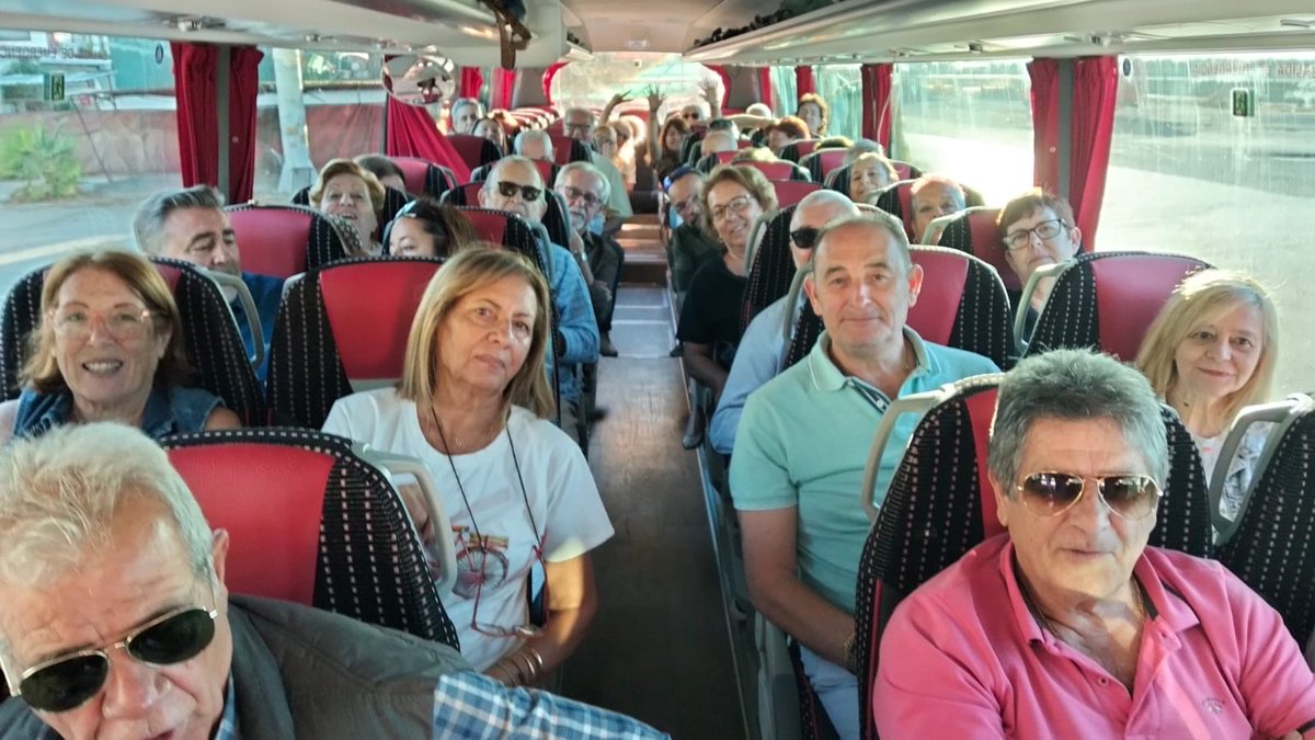 La Federación Malagueña de Peñas Centros Culturales y Casas Regionales ’La Alcazaba’ impulsaba una entrañable Excursión al Rocío y los Lugares Colombinos del 24 al 26 de Octubre.