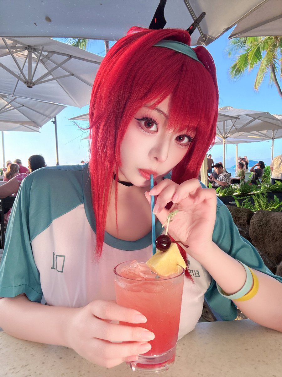 LoveHimeking's tweet image. 🏝️⭒˚ 🍧 𓇼 𓂂𓈒𓏸

❤️Rapi: Red Hood Red Flavor

Photos are inspired by artwork from @ngmnoym

#NIKKE #ニケ #니케 #メガニケ #Rapiredhood #NIKKEsummer2025 #NIKKE夏2025