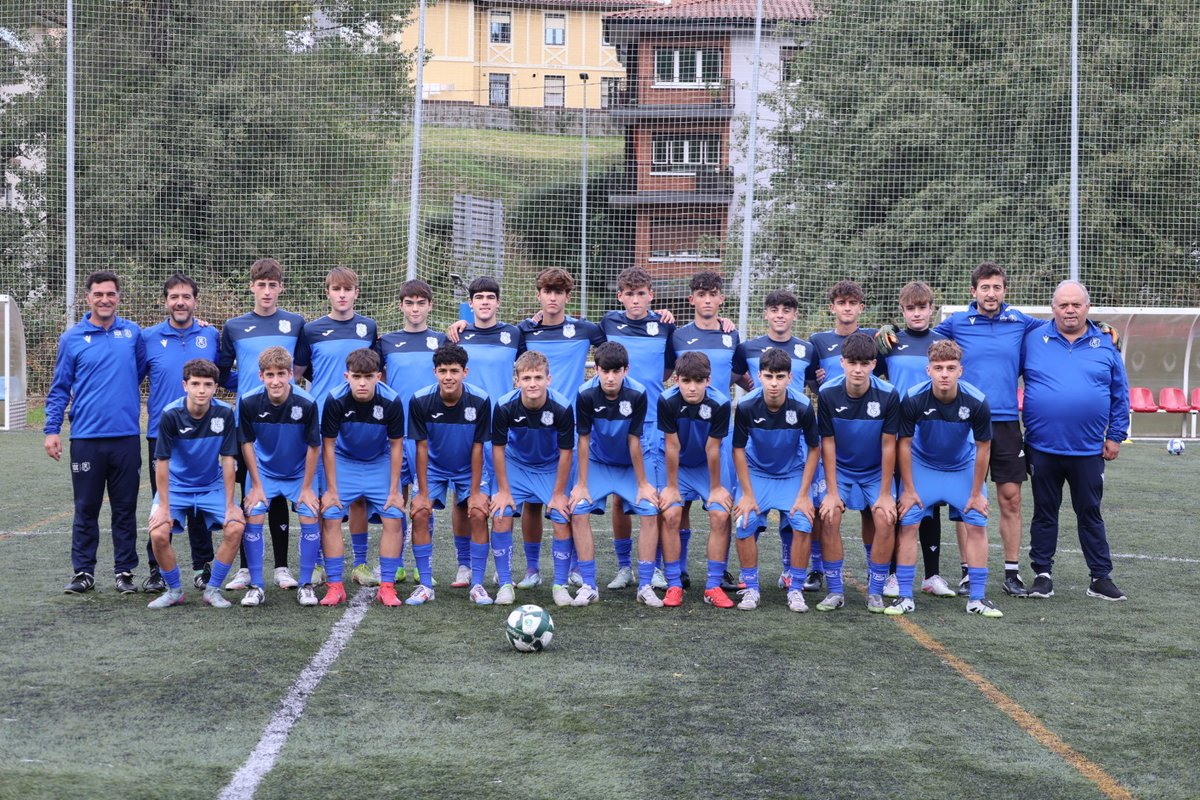 gipuzkoafutbola's tweet image. 🔵⚪️ 𝐊𝐀𝐃𝐄𝐓𝐄 𝐌𝐔𝐓𝐈𝐋𝐄𝐍 𝐆𝐈𝐏𝐔𝐙𝐊𝐎𝐀𝐊𝐎 𝐒𝐄𝐋𝐄𝐊𝐙𝐈𝐎𝐀

Kadete mutilek entrenamendu saioa izan dute Elbarrenan, Zizurkilen.

Mila esker @Danenake materiala eta instalakuntzak uzteagatik.

#GipuzkoaBatGara