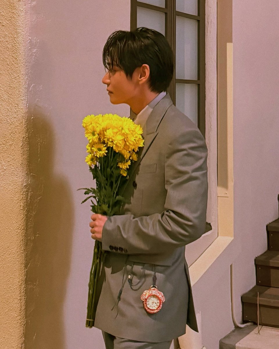 once in bloom (ꪜ) tweet media