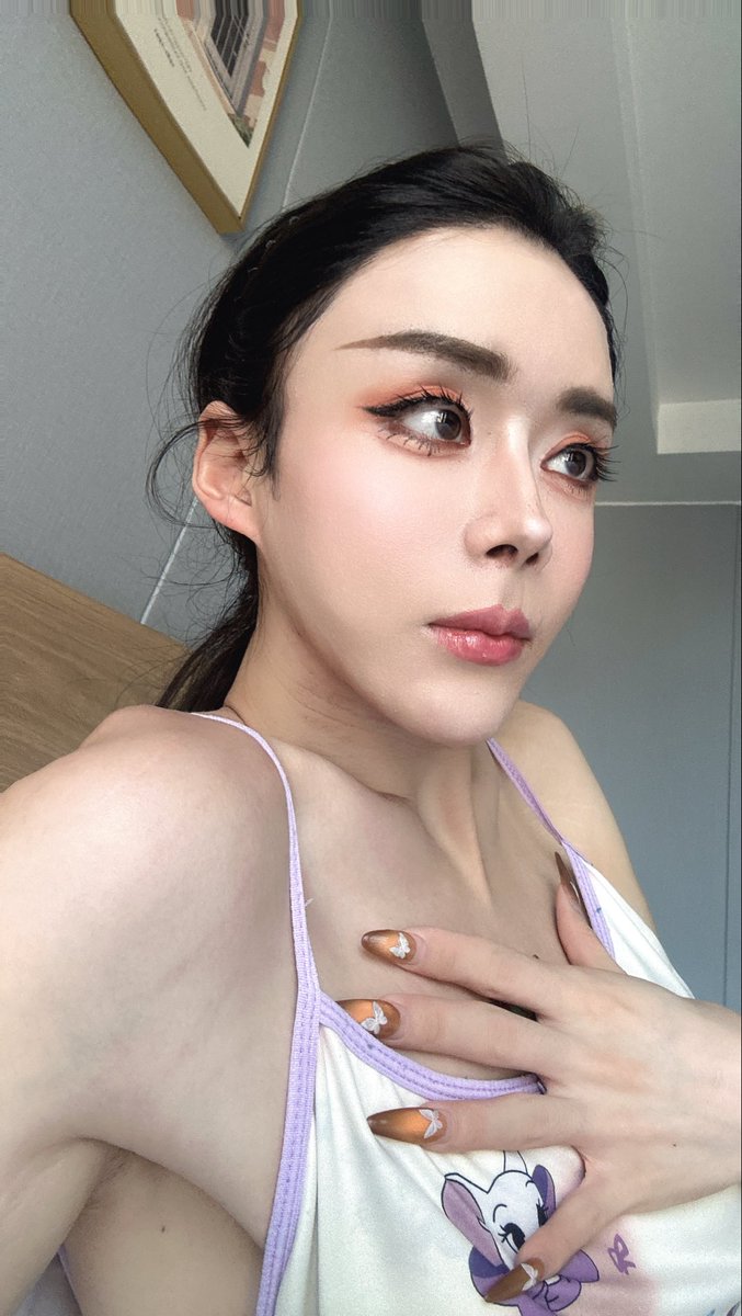 我想得到爱 但上天不给我
那我就豁出去享受性
只想得到帅哥的吻和身体
其实除了脸帅 身材高壮充满男人味五官普通我一样喜欢
女人好色一样致命💋
#深圳ts #广州ts 
11月1号广东见 https://t.co/GHOiF89uq8