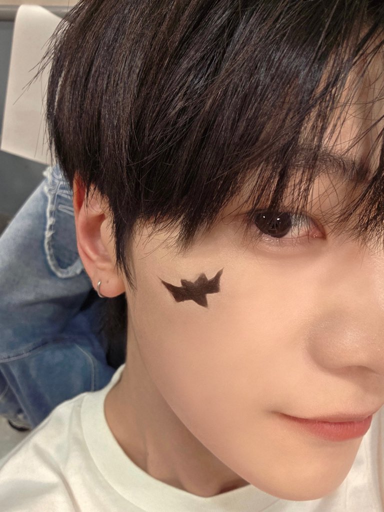 matchyuz's tweet photo. let’s all CRY https://t.co/UZgkOsLGY6