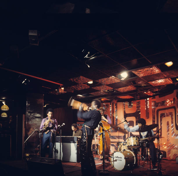 NoBeethoven's tweet photo. Jack DeJohnette with Miles Davis, Wayne Shorter, Chick Corea and Dave Holland - 2nd November 1969. (Photo by David Redfern) https://t.co/jhkq0TsAgz