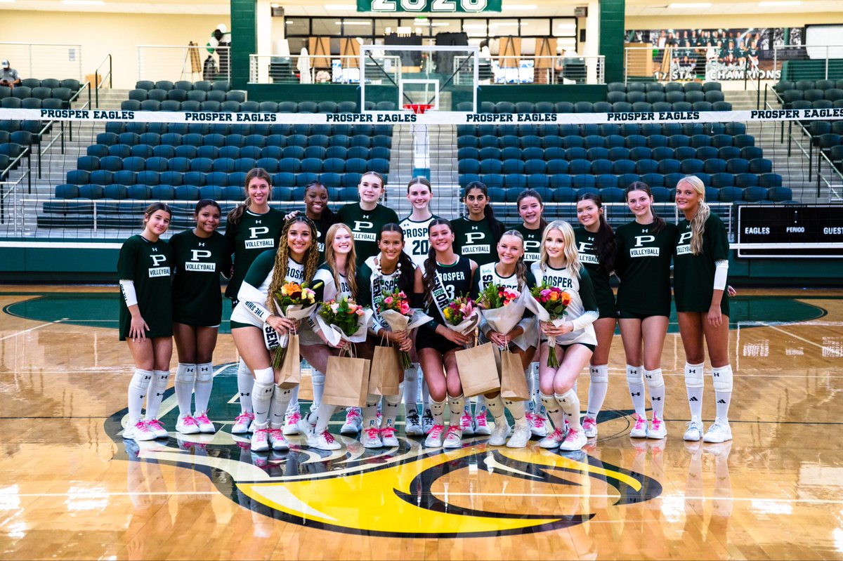 prospervb's tweet image. 💚 A glimpse into last Friday as we celebrated our amazing Prosper Volleyball seniors! Thank you for leading with heart and leaving your mark on this program. 🏐🦅
#PVB #SeniorNight #ClassOf2025