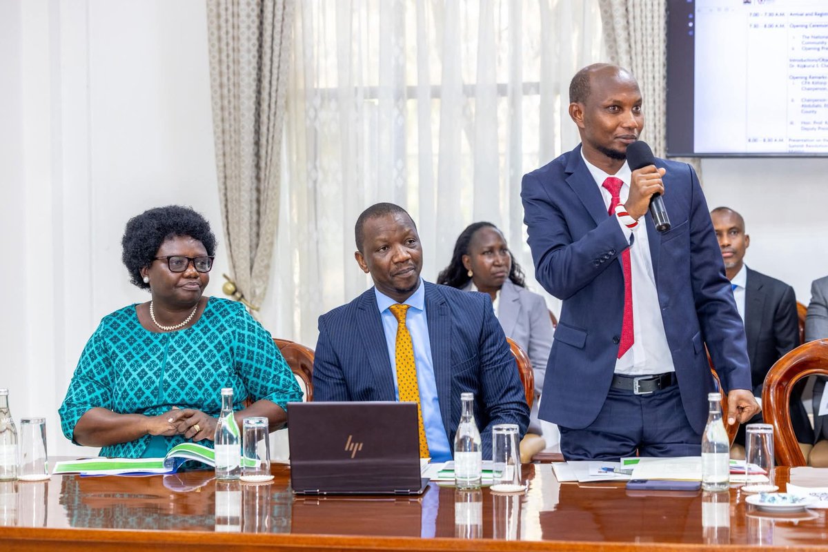 kipkuruichepp's tweet photo. MONDAY, OCTOBER 27, 2025
Attended Pre-Summit meeting chaired by Deputy President H.E. Prof Kithure Kindiki at his official residence, Karen in preparation for the upcoming 12th National and County Governments Coordination Summit
@KindikiKithure
@KenyaGovernors
#IGRTC
#devolution