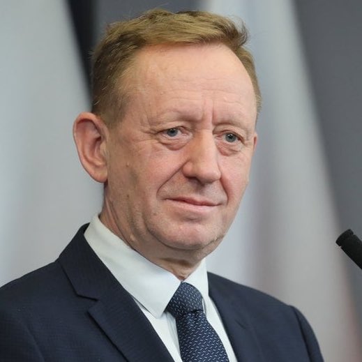 chrzanik tweet media