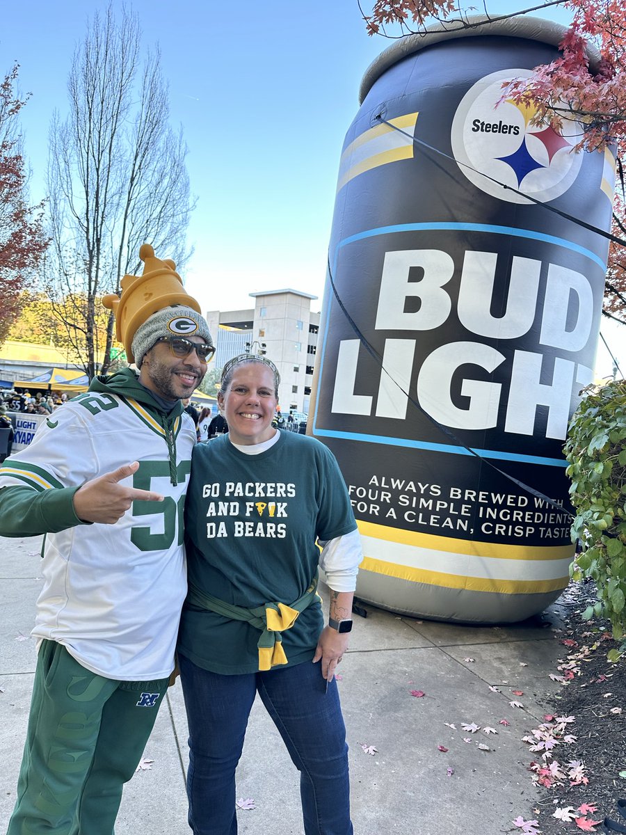 Hated I missed the <a href="/CCCBucksShow/">Cream City Crossover</a>  yesterday listening now to figure what happened! Pittsburgh it’s been real take care of our legend! #GoPackGo #Bucks