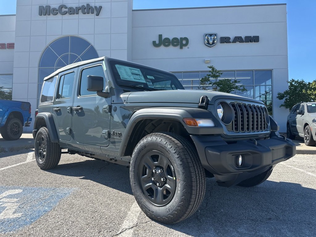 McCarthyCDJR's tweet photo. 🔥 Hot Specials Monday! 🔥
Shop online here: https://t.co/dLcPaoDwm4
Our cars, trucks, and SUVs are waiting patiently on the lot for their next adventure — maybe that’s with you. 🚗💨
#McCarthyAuto #HotSpecialsMonday #NewCarSmell #CarDeals https://t.co/lm14Eq6HXb