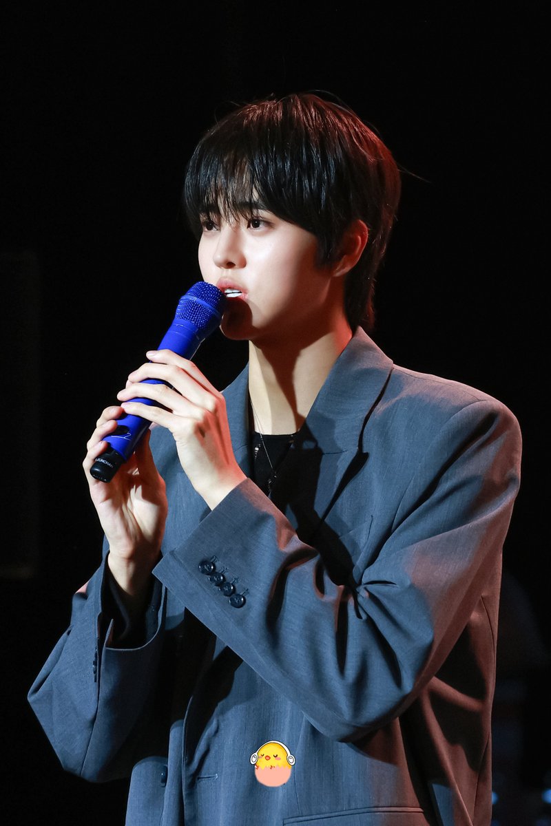 Grape_EC0227's tweet photo. 251027 쇼케이스 HQ

#은찬 #EUNCHAN #ウンチャン #TEMPEST #템페스트 #은혜로운 #버스킹 https://t.co/2qiPPOmbn4
