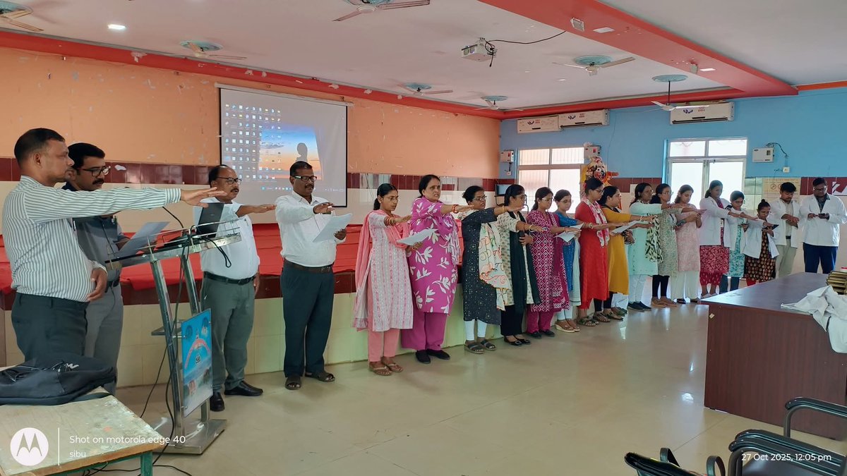 ExploreGamPuri's tweet photo. Vigilance Awareness Day was observed at (Gopabandhu Ayurveda Mahavidyalaya,Puri) on 27/10/25 by  Principal Prof.(Dr) Bipin Bihari Khuntia,All faculties, staffs &amp; students actively participated in taking the pledge to promote integrity,transparency and accountability in public. https://t.co/SdBv22513d