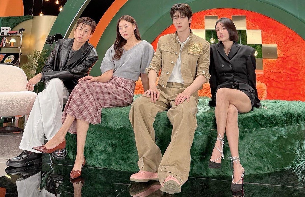 prodbysoob's tweet image. SOOBIN IS HUGE??? WHAT AM I SUPPOSED TO DO WITH THIS INFORMATION