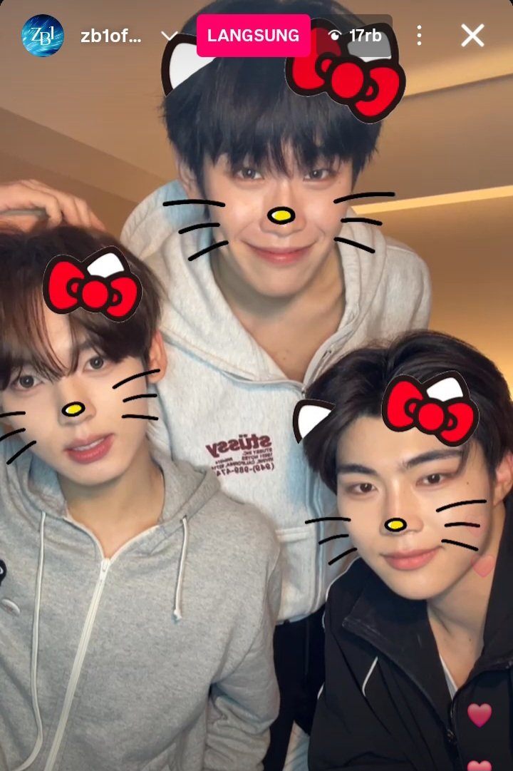 pjwapr's tweet image. nyoba² filter ig jg harus dicobain pliss😭😭