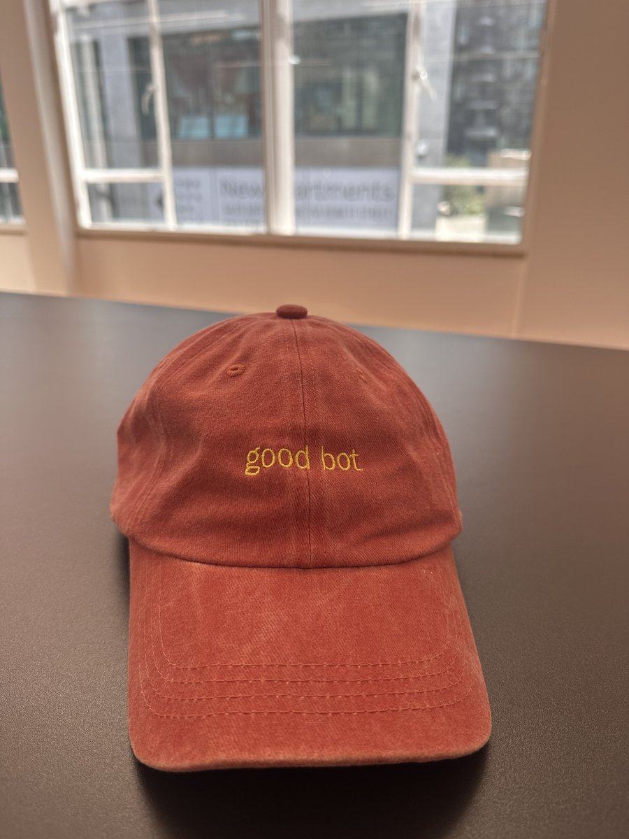 GradientLabsAI's tweet image. So excited for @money2020 this week! 🤩

We’re rolling into our booth (19105) with:
🧢 Exclusive good bot caps
⚡ Premium chargers
✨ Stickers (gotta have stickers)
🎁 A raffle with a secret prize

Stop by to meet the team and see how our AI agent is transforming CX for financial…