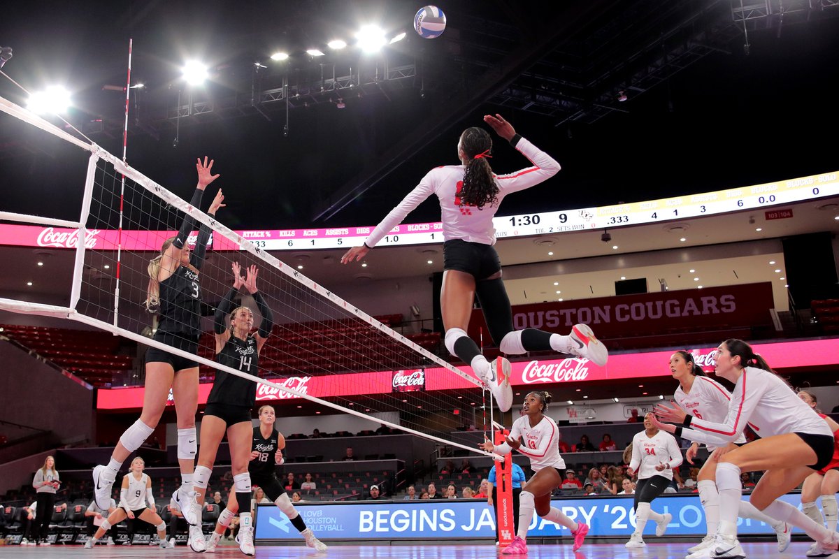 Photosbyerik's tweet image. @PocketWizard &quot;Fun With Remotes&quot; NCAA volleyball last week between Houston and UCF