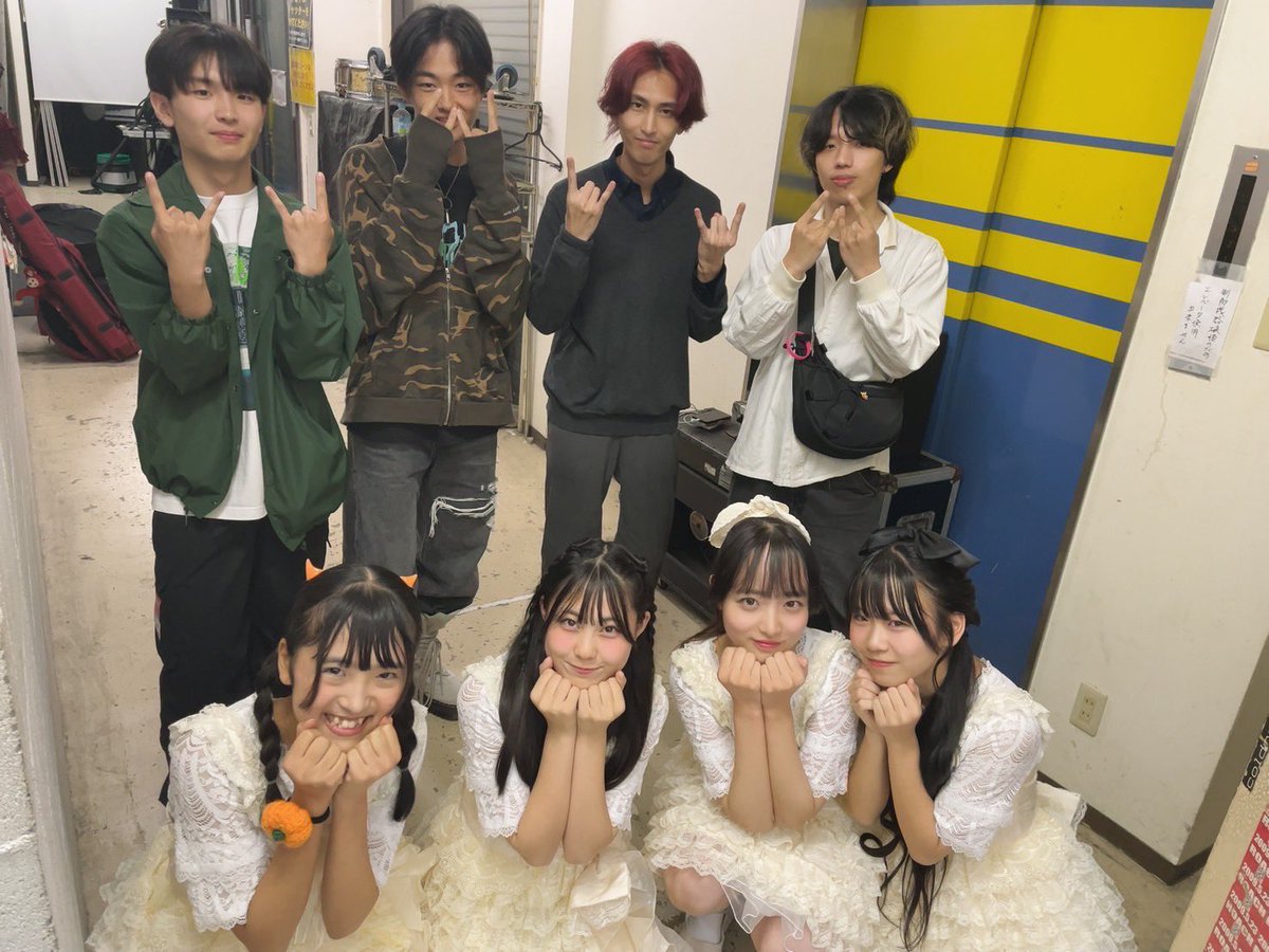otonoe_jp's tweet photo. 10/26 Aztic Laughs
「丸竹夷47都道府県ツアー『京炎一閃』」

ガーリーな日だった
唯一無二な日でもあった
また対バンしよう

 #丸竹夷  #アスプル  #オトノエ https://t.co/lAbk5mdN56