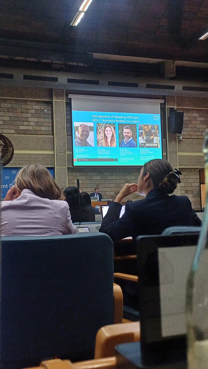 DonnleyClive's tweet image. In #Nairobi for the GEO-7 Summary for Policymakers Negotiations.This week, gathering in #UNEnvironmentProgramme with policymakers, scientists, and practitioners  for the review of the Global Environment Outlook 7 #GEO7 Summary for Policymakers  #UnitedBehindScience