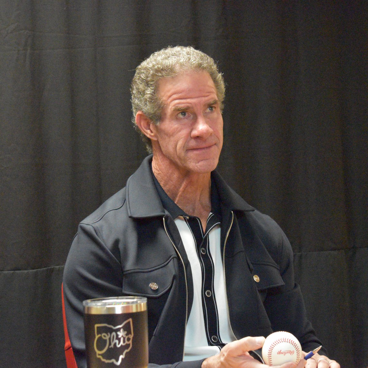 ceisports's tweet photo. Some great pictures of Paul from our signing on Saturday. Hope everyone who attended had a great time! https://t.co/S5DyZSSBHU