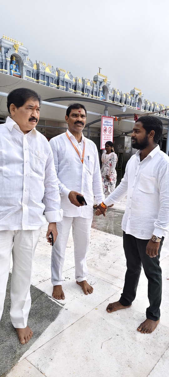 BangariSai's tweet photo. Offered prayers at kanka durgamma temple 🔱in Indrakeeladri, Vijayawada🕉️ on the auspicious beginning of Karthika Masam🙏

Kanaka Durga Temple Executive Officer &amp; Trust Board in Vijayawada
#vijayawada #kankadurgamma #Indrakeeladri #ammavaru #devotional #maa #maadurga #devi https://t.co/us3ju86Ml9