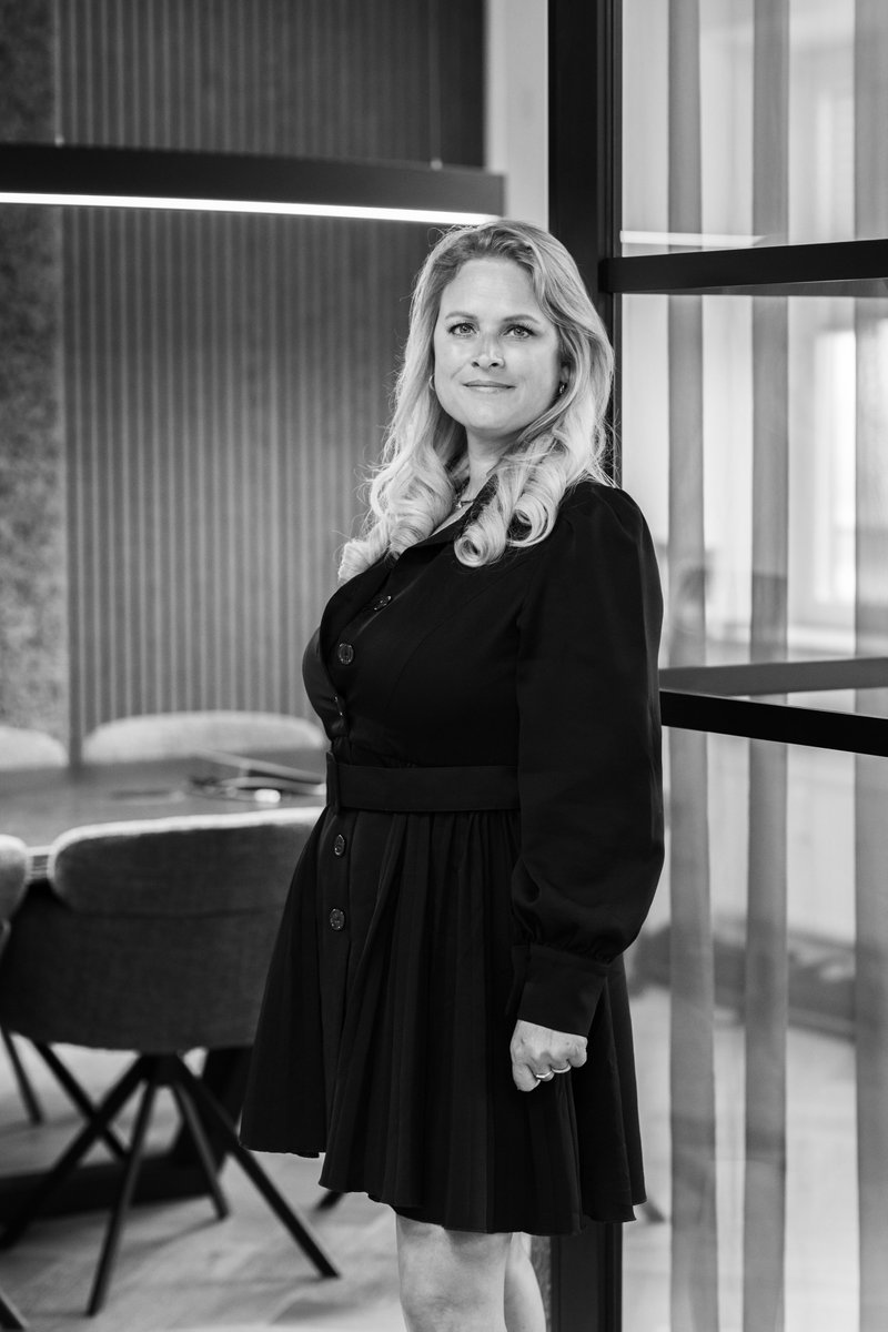 DeNotarisadmin1's tweet image. Afgelopen zaterdag deed Bonny de Groot - van Riel examen voor de eerste module (Bedrijfsadministratie) van de opleiding Praktijkdiploma Assistent Controller en ze is geslaagd! 💪
Well done Bonny De Groot-van Riel!

lnkd.in/diCKQY7

#geslaagd #assistencontroller #trots