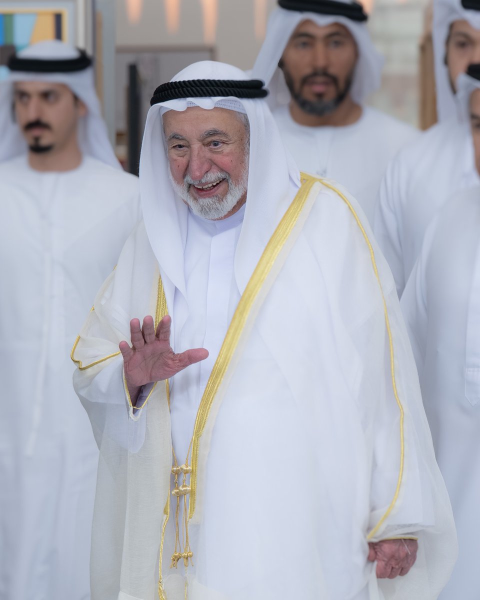 اعتمد صاحب السمو الشيخ الدكتور سلطان بن محمد القاسمي عضو المجلس الأعلى حاكم الشارقة، 450 وظيفة جديدة لأبناء الشارقة تشمل كافة التخصصات الجامعية التي تلبي احتياجات كافة الجهات الحكومية في مختلف مدن ومناطق الإمارة.

وتكون الأولوية في التعيين لمنتسبي برنامج الشارقة لتدريب وتأهيل