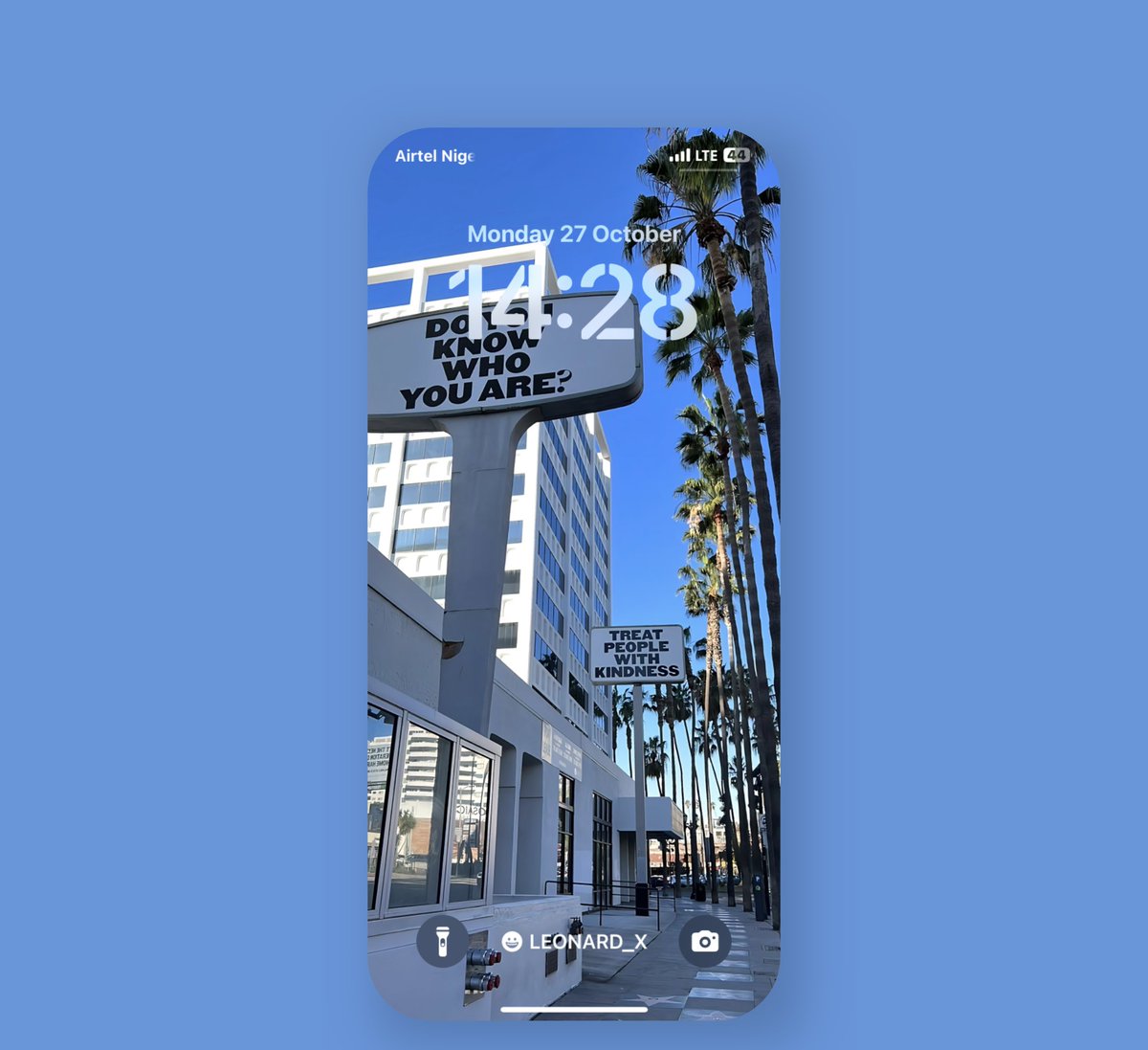 Leonard18_X's tweet image. “Do you know who you are? Treat people with kindness 🏙️🌴 #SelfReflection #KindnessMatters #CityVibes #BeTheChange”