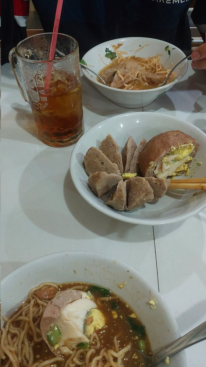 thyana (@urebusybody) on Twitter photo 