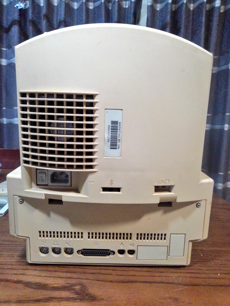 toshitada1973's tweet photo. 本当に久しぶりに、ハードオフで「ジャンク」らしいお値段のジャンク機を見つけたよ。こういうのでいいんだよ! #LC575 https://t.co/JpvTdDrStT