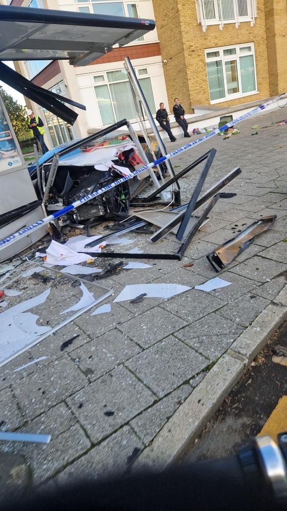 CrimeLdn's tweet image. Lamborghini crash near battersea last night