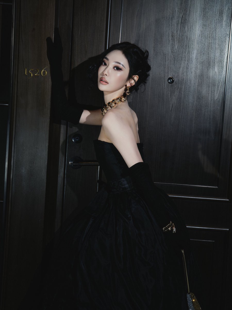 NINGNING at VOGUE FORCES OF FASHION 2025

#aespa #æspa #에스파
#NINGNING #닝닝