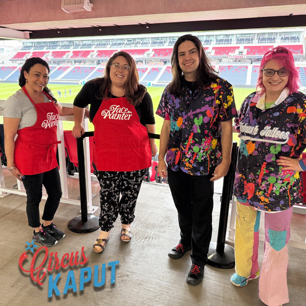 Hardest working artists in show business!  Got the face painter and airbrush tattoo artists together for a quick pic before showtime! 📸 #circuskaput #facepainters #airbrushtattoos