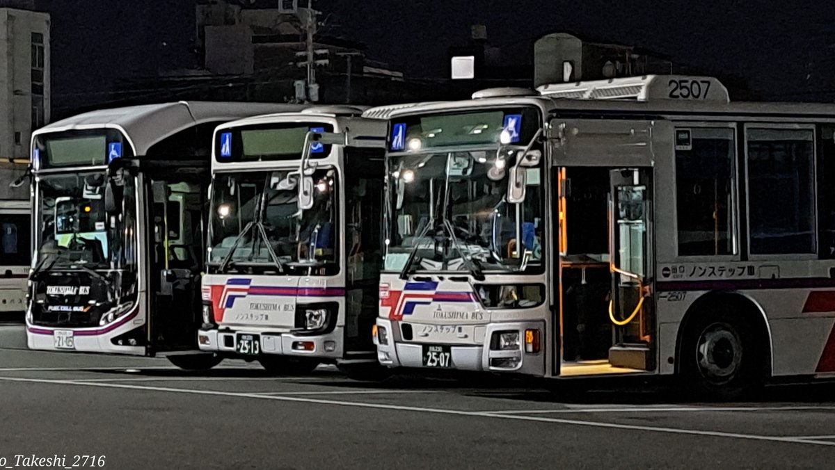 バスの知識は身内の会話を聞いた程度だが，この並びがエグいことだけは分かる