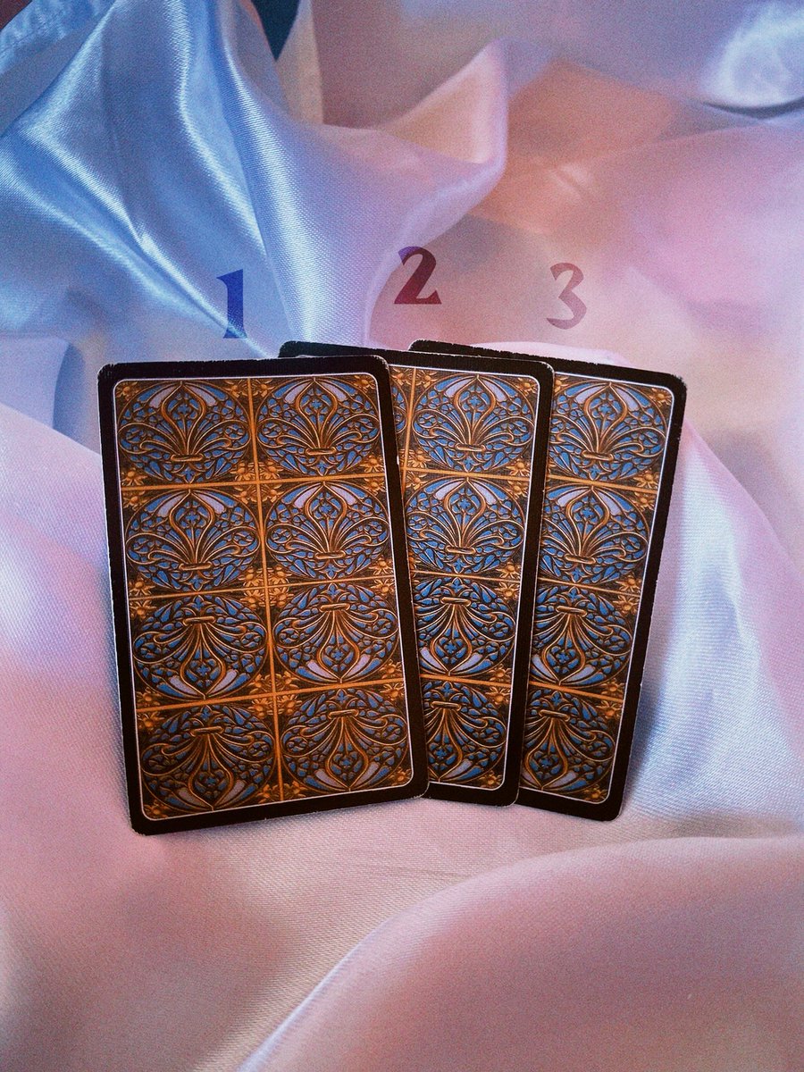 abruxasandra's tweet image. previsão semanal — conselho intuitivo 🃏✨

respire fundo e escolha sua carta!

resposta à seguir ⤵︎