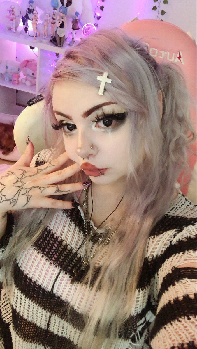 Pigtails are so underrated tbh‼️