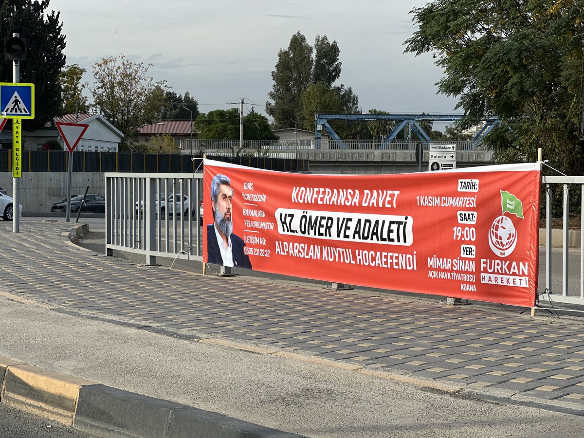 furkanhareketTT's tweet photo. Adana sokakları brandalarla süsleniyor, sizler de gördüğünüz brandaların fotoğrafını bizimle paylaşın coşkumuzu ve heyecanımızı birlikte yaşayalım :) 📸 https://t.co/leoygSciDD