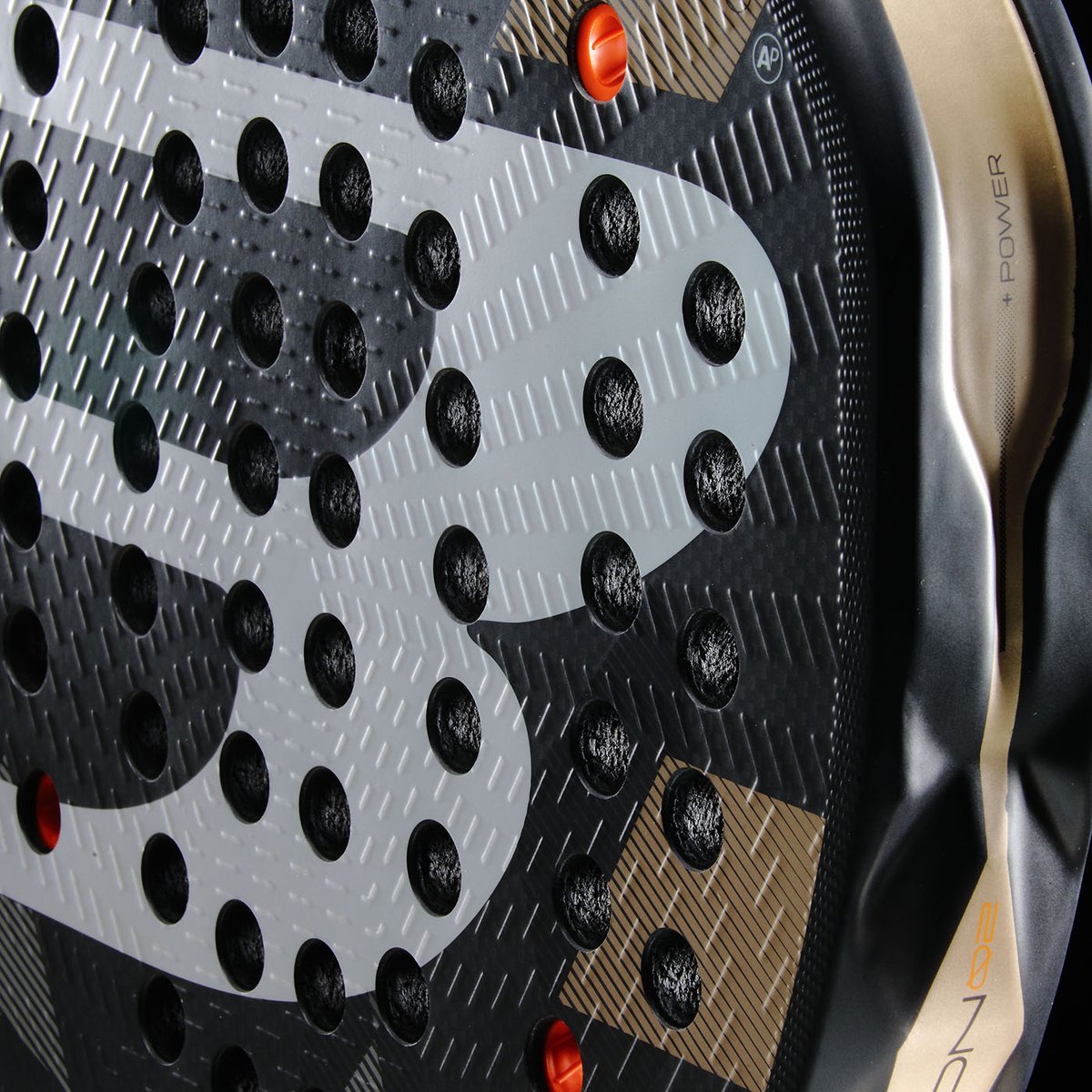 bullpadelsport's tweet image. 𝐍𝐄𝐔𝐑𝐎𝐍 𝟎𝟐: Smart precision

🎯Diseñada para un control preciso.

#Neuron02 #SmartPrecision #BullpadelTeam #Bullpadel2K26