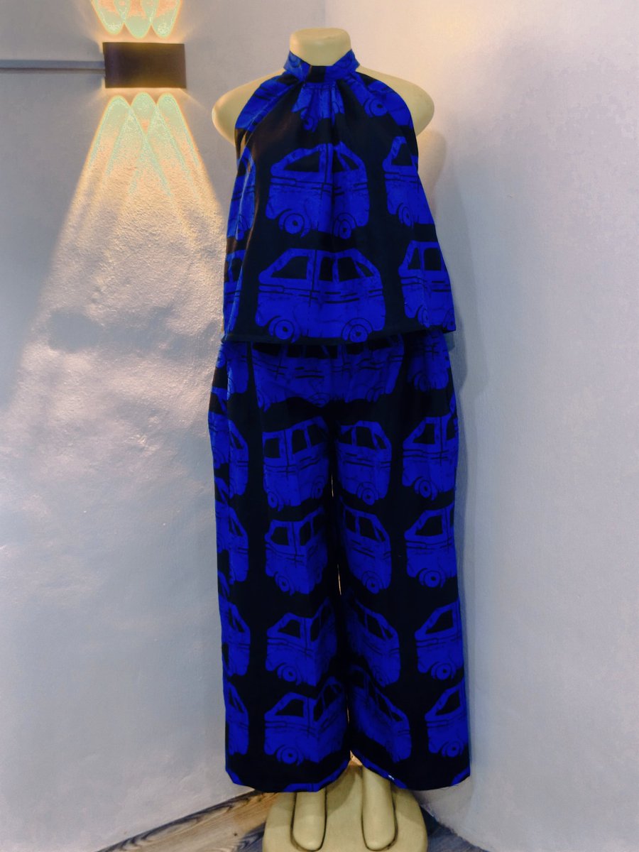 Frame 1_ 45k
Frame 2 _ 45k
Frame 3_ 35k
Frame 2 _ 28k

All available to be made on order
Kindly repost 🙏🙏