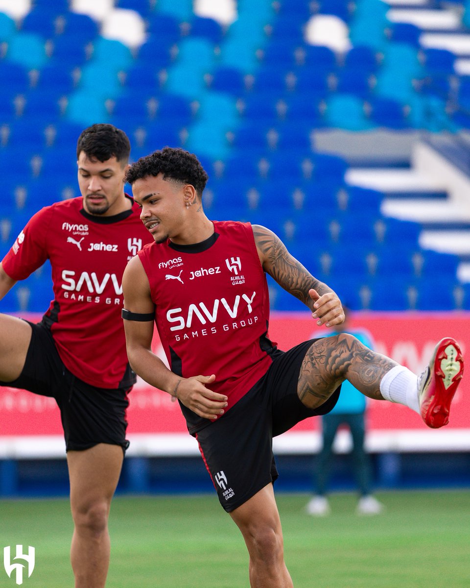 𝑺𝒎𝒊𝒍𝒆 ✨🤩