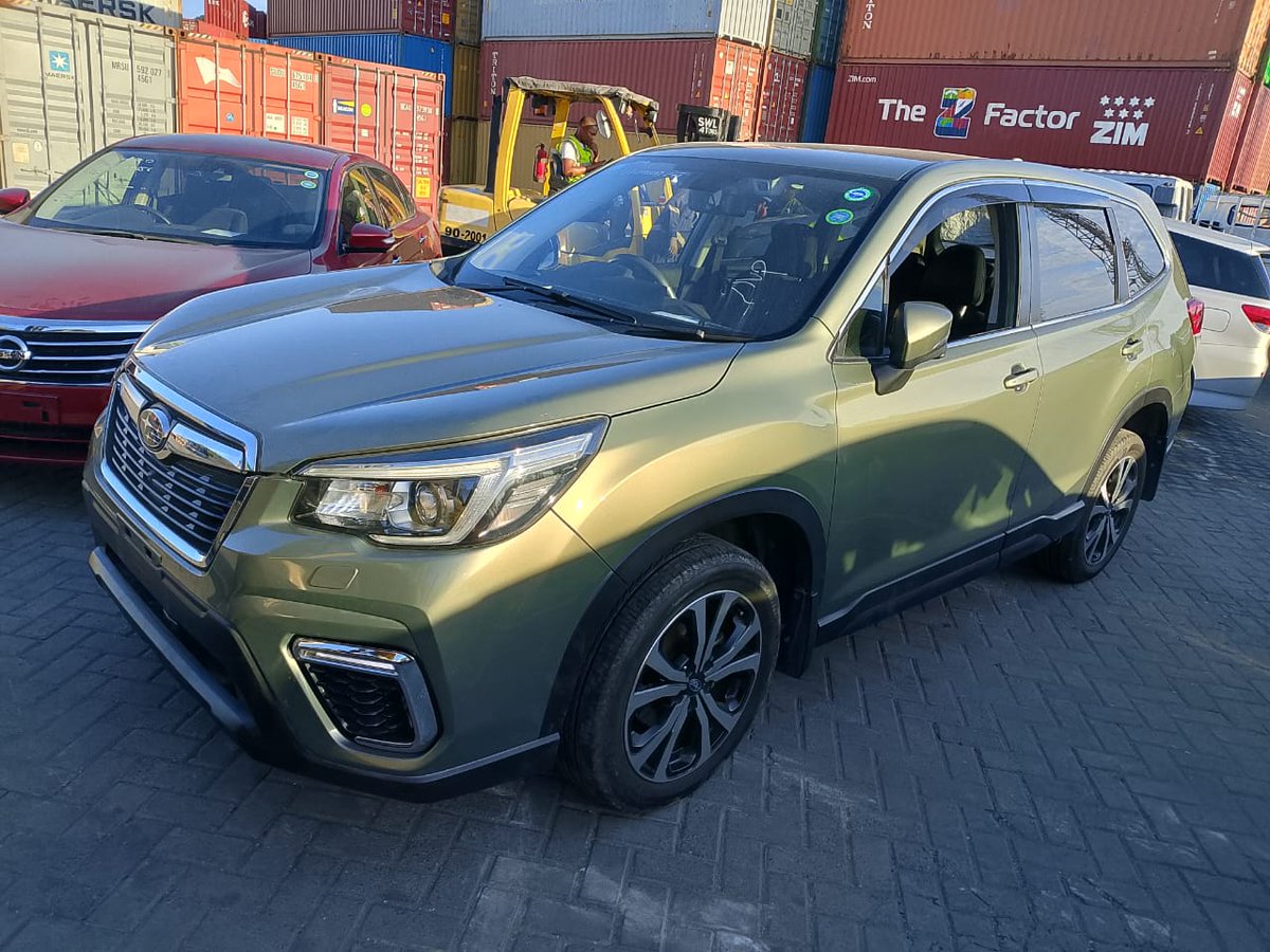 Avugwii's tweet photo. New inventory‼️‼️‼️
2018 Diesel Mazda CX30
2018 Nissan teana
2018 Subaru Forester SK9 
2018 Toyota Harrier https://t.co/TtvPkAAoSI