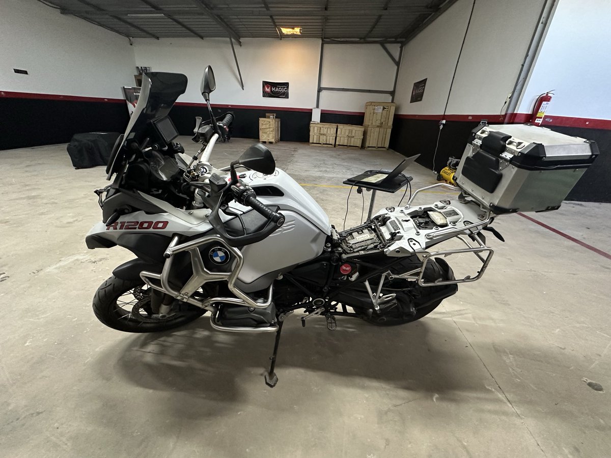 AutoVegaMotors's tweet image. BMW GS1200R 2016 125HP
ECU BOSCH ME17.2BMS-X READ &amp;amp; WRITE #benchmode #flex 
▪️STAGE1 +16HP +18NM🚀🚀🚀💯🚀💯🚀🔝
▪️V-MAX OFF 💯💯💯🔝✔️
▪️DIAG COMPLET 🔝✔️💯
Client choqué par le résultat !!☺️😊

#morocco🇲🇦 #bmwmaroc #bmwmotomaroc #bmwmotorrad #AutoVegaMotorSport #tuning