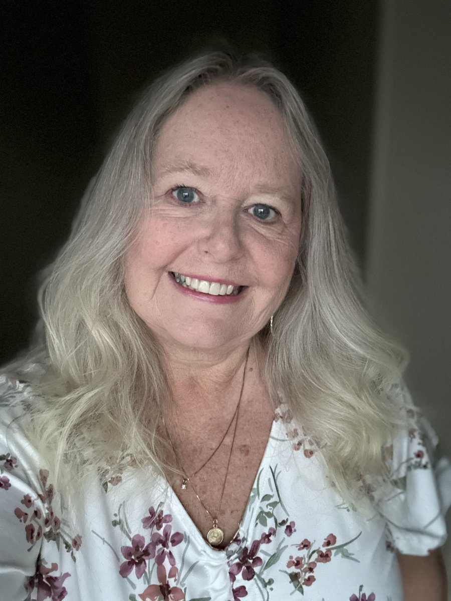 Maui Girl 🇨🇦 tweet media