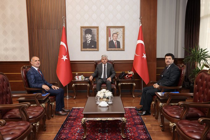 Sakarya Valisi Rahmi Doğan, Üniversite Rektörünü Kabul Etti