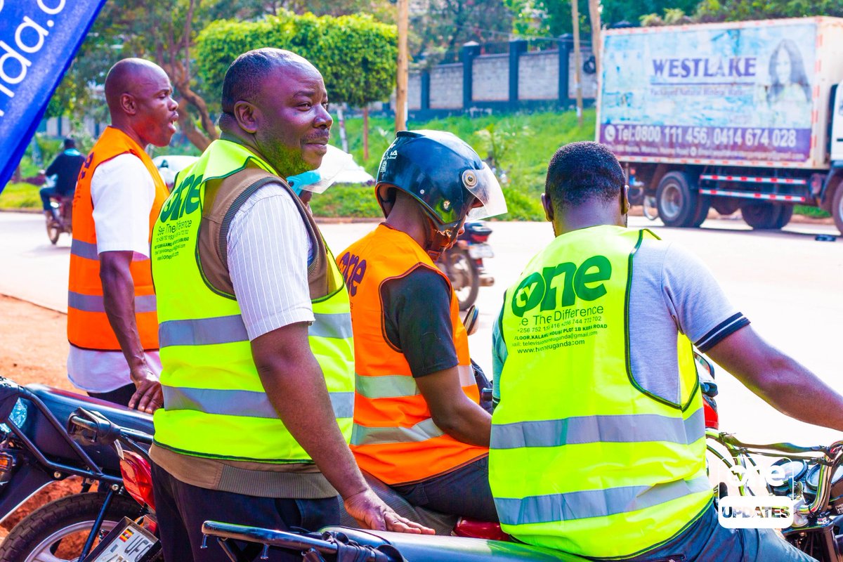 Tv1uganda's tweet image. Straight from the streets to the screens! 🛵
Boda riders at Kalamu House choose TV1 as their trusted brand for real news and entertainment.

#TV1Updates #SeeTheDifference