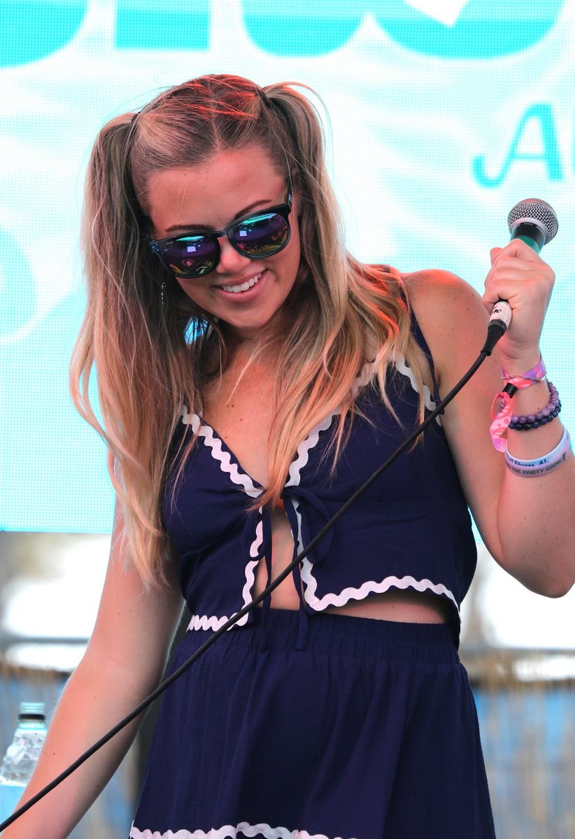 KirstieKraus's tweet photo. Back in Nashville for an Artist Academy day at the CMA @CountryMusic building in partnership with @WhiskeyJam 🙌🏼 

It’s safe to say this year in Gulf Shores was one for the books! Can’t wait to come back for the @FBISF at @FloraBama &amp; do it all over! 

#fbisf #gulfshores #cma https://t.co/olyzSI7BKq
